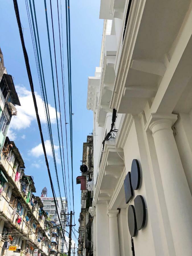 Hood Hostel Γιανγκόν Εξωτερικό φωτογραφία