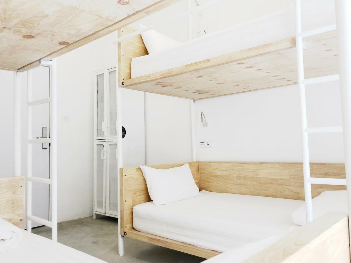 Hood Hostel Γιανγκόν Εξωτερικό φωτογραφία