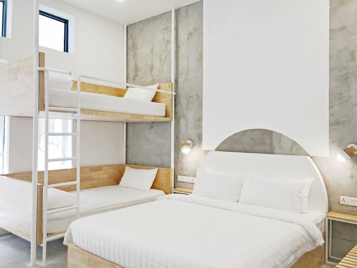 Hood Hostel Γιανγκόν Εξωτερικό φωτογραφία