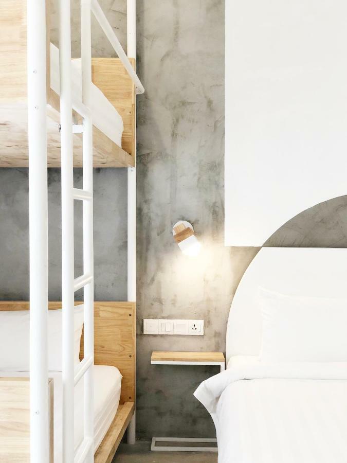 Hood Hostel Γιανγκόν Εξωτερικό φωτογραφία